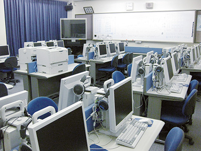 情報処理室2