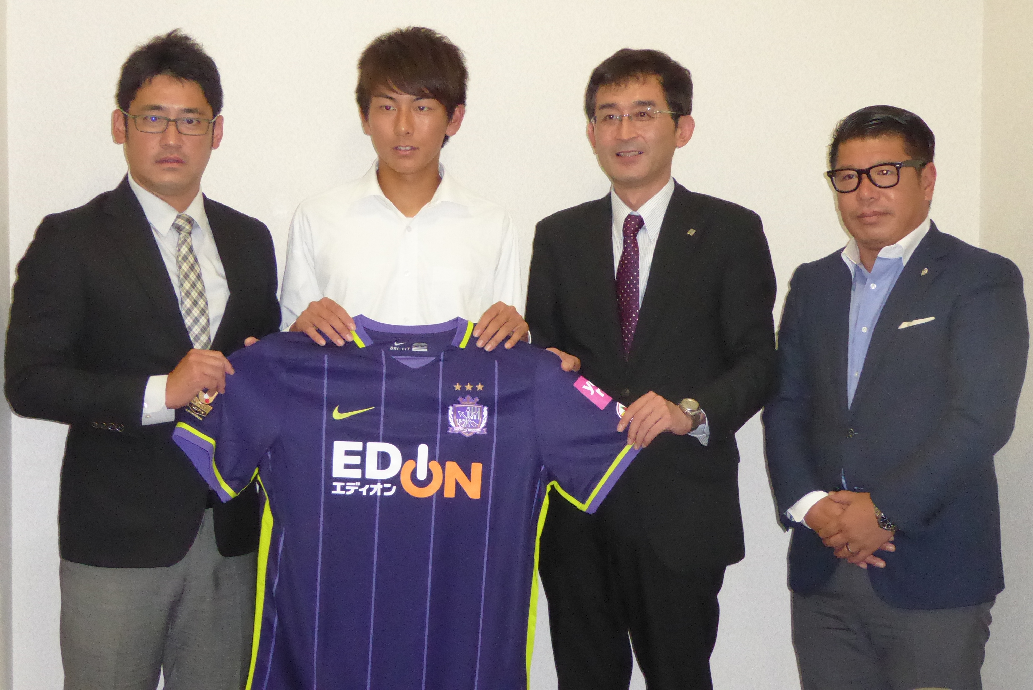 昌平高校 ピステ 昌平高校初のJリーガー誕生 松本泰志君J1サンフレッチェ広島入団