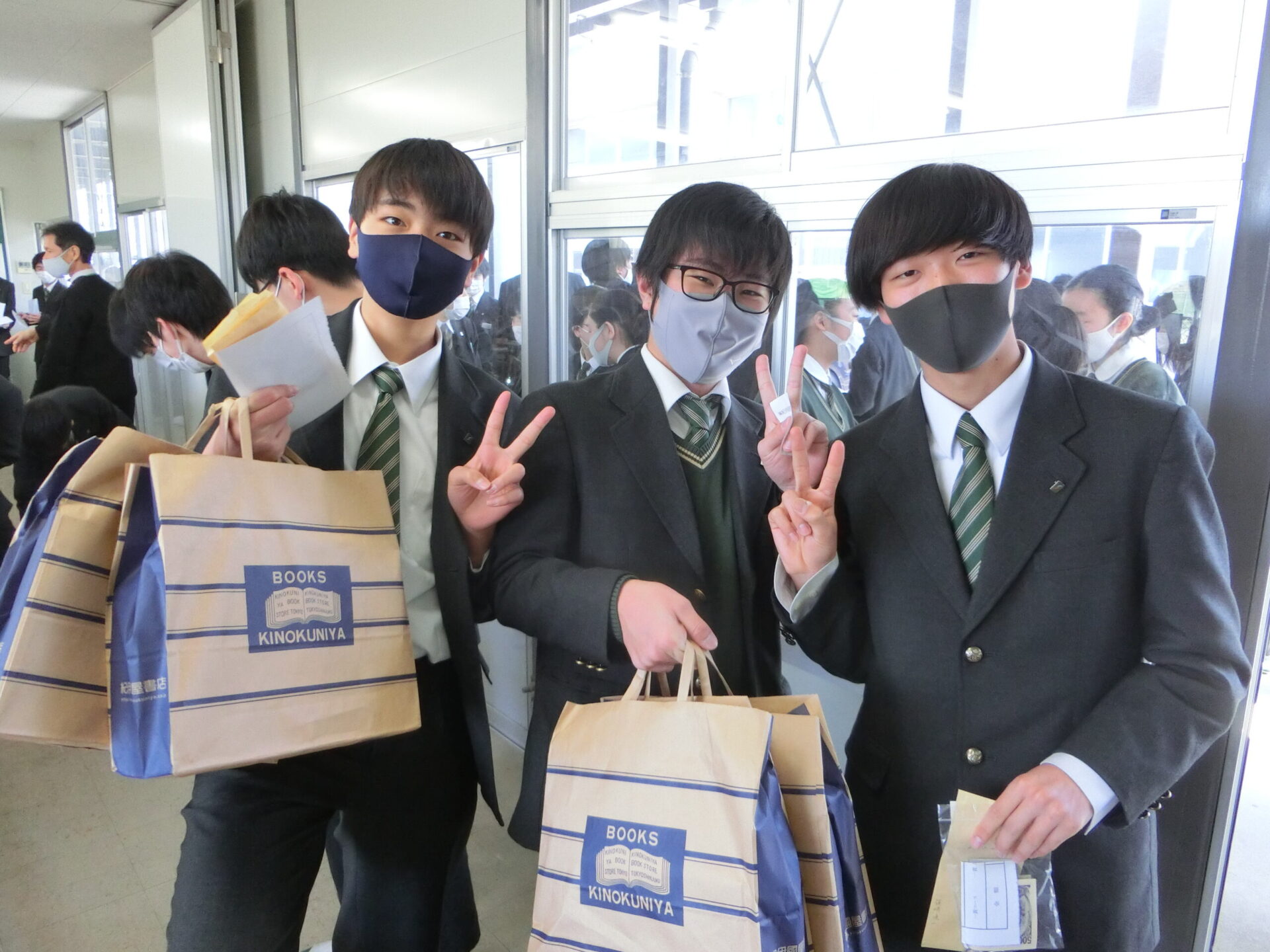 中3、高1の教科書購入！ | 昌平中学校・高等学校